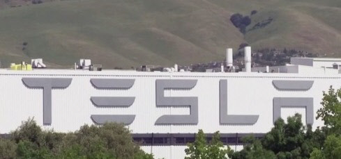 29일 외신 등에 따르면 테슬라가 100년 이상 사용할 수 있는 전기차용 리튬 배터리를 개발했다. <연합뉴스>